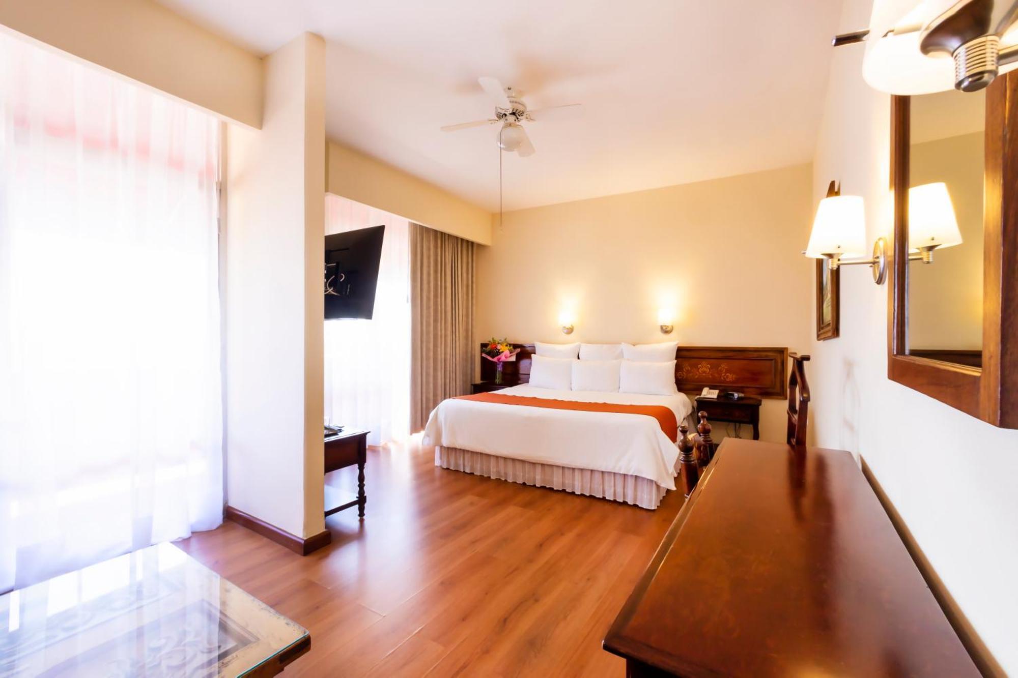 Plaza Uruapan Hotel المظهر الخارجي الصورة